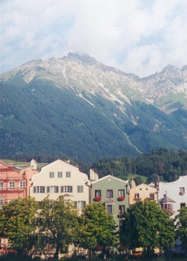 A moutainous scenery (Innsbruck, Austria).