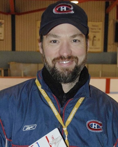 Joé Juneau: Coach in Nunavik, Canada.